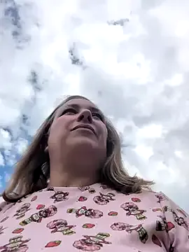 Canadian_BBW from StripChat