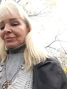 CassandraSandra44 from StripChat