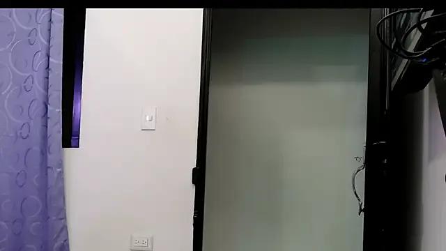 Celesteskinny18 from StripChat