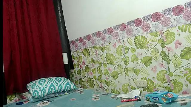 Celesteskinny18 from StripChat