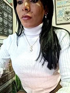 Doll_Loren from StripChat