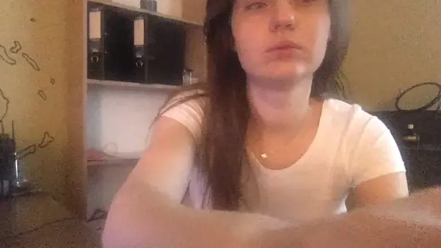 DollyRoma from StripChat