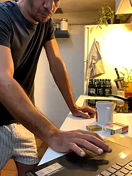 Donnuozfutura from StripChat