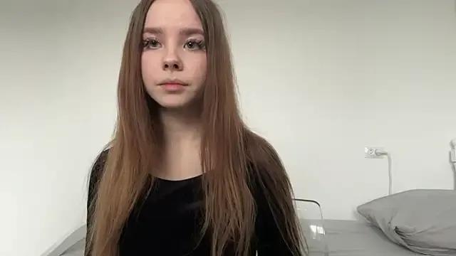 EhtelBiondi from StripChat