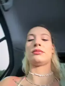 Ella_Charm from StripChat