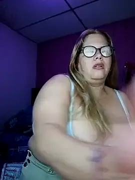 EllisW8 from StripChat