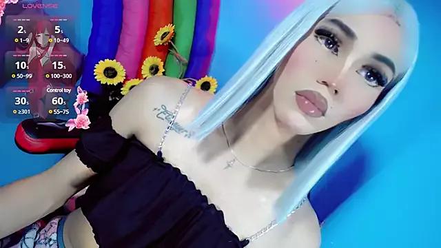 Emelly_horny_ from StripChat