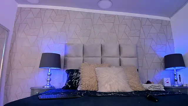 Emely_florence_ from StripChat