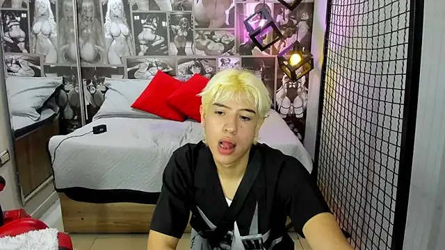 Enrrixxx_ from StripChat