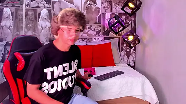 Enrrixxx_ from StripChat