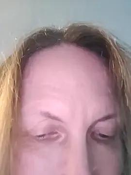 Evelina_cute from StripChat