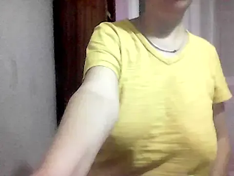 EvelinaRose from StripChat