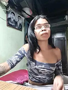 Evelyn_wine from StripChat