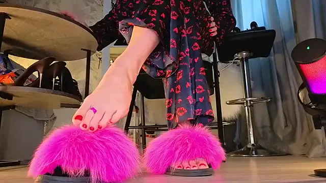 Feet_Heelss from StripChat