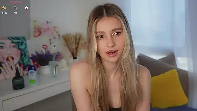 Fluffy-Angel from StripChat