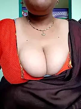 Geetha227 from StripChat