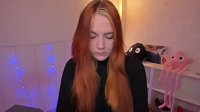 Gingerr_pie from StripChat