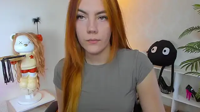 Gingerr_pie from StripChat