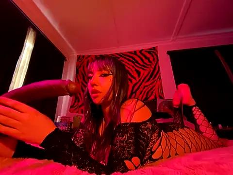 GoddessJemma from StripChat