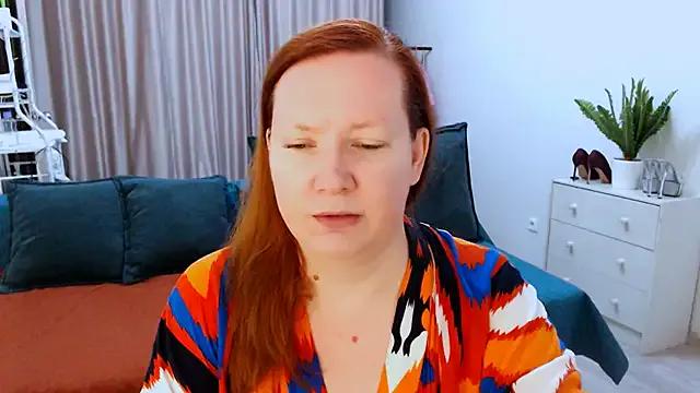 GoddessLara from StripChat