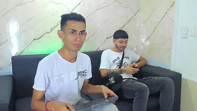 Golldens_Dreamss from StripChat