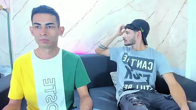 Golldens_Dreamss from StripChat