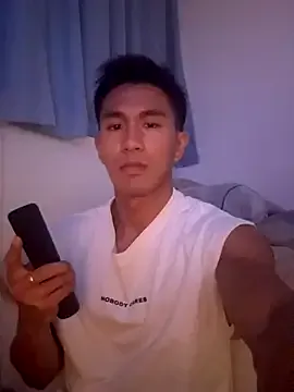 Gooodboiii from StripChat