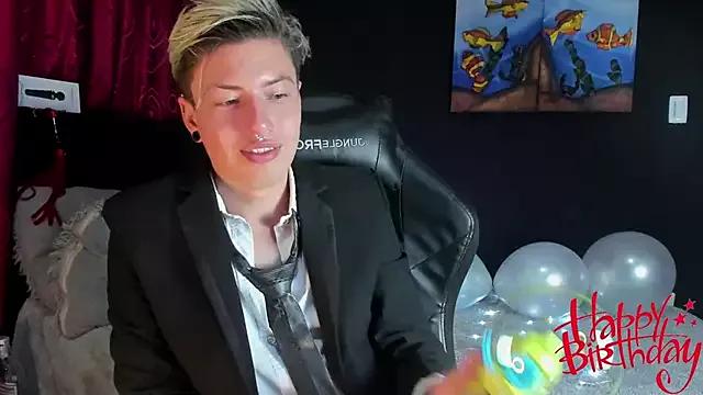 Green_acid01 from StripChat