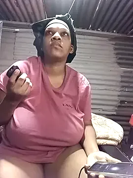 HappygalTheQueen from StripChat