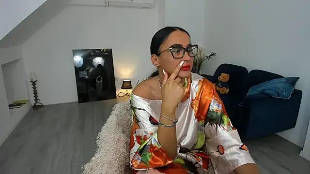 Helen_Sinn from StripChat