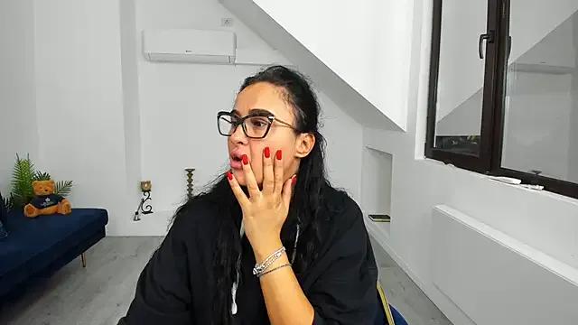 Helen_Sinn from StripChat