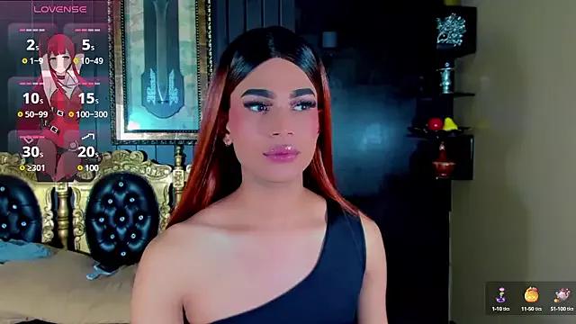 Hellen_moons__ from StripChat
