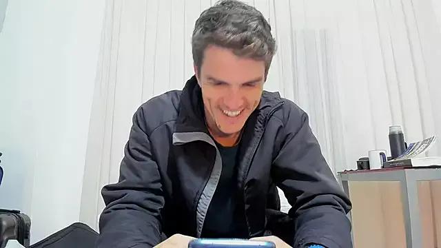 HeteroOli from StripChat