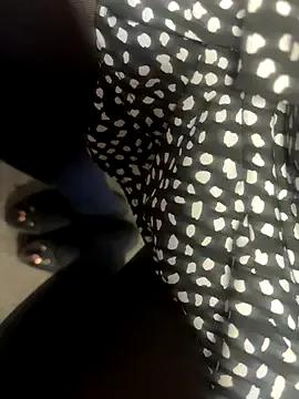 HiddenHoneyLDN from StripChat