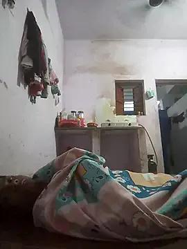 Hiddennisha from StripChat