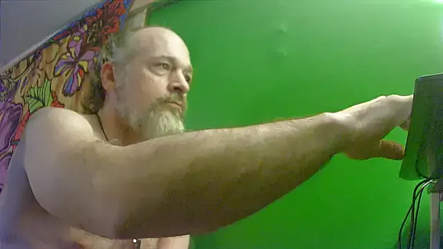 HippieDad333 from StripChat