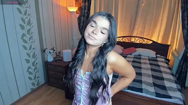 HollisHearl from StripChat