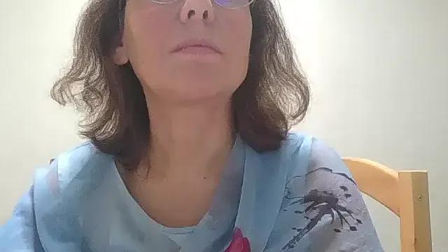 HollyJewel from StripChat