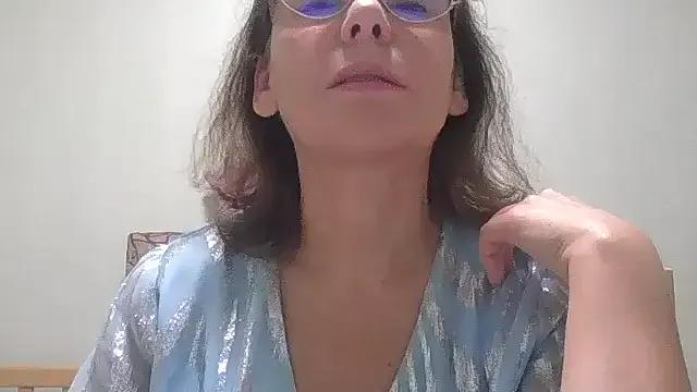 HollyJewel from StripChat