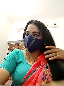 Hottamil_honey_couples from StripChat