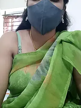 Hottamil_honey_couples from StripChat