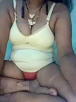 Hotty-Monaa from StripChat