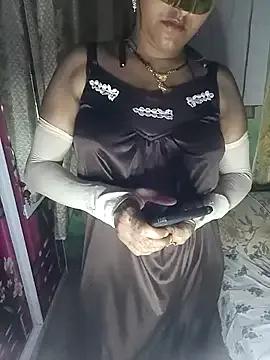 Hotty-Monaa from StripChat