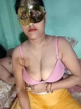 Hotty-Monaa from StripChat