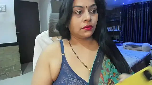 Indiancouple25 from StripChat