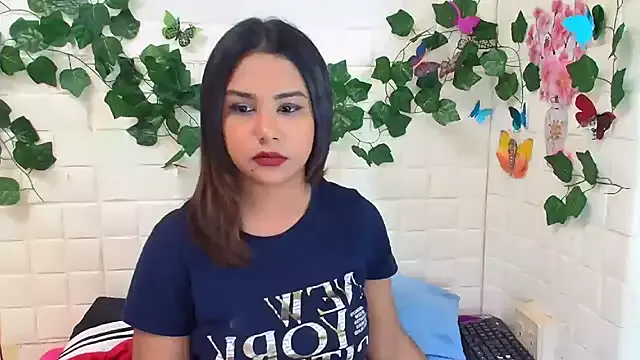 IndiaSexyStripper4u from StripChat