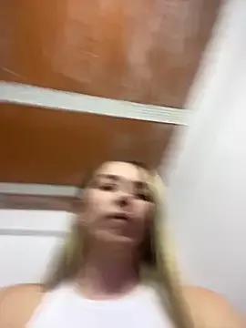 Iris_love18 from StripChat