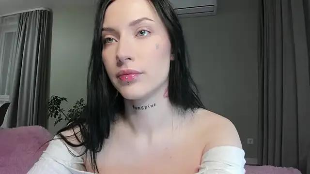 JenniferQueen11 from StripChat