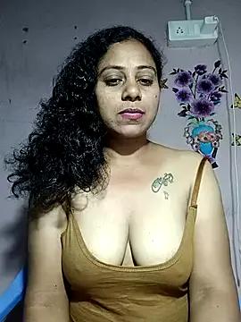 JENNIFERtamil from StripChat