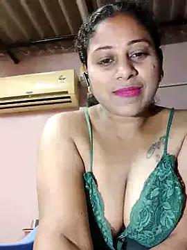 JENNIFERtamil from StripChat